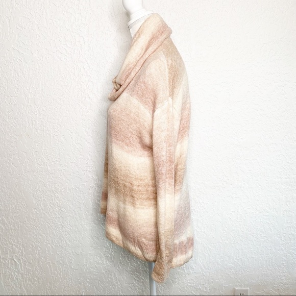 NWT NEW American Eagle Oversized Dreamspun Turtleneck Sweater Size XS - Picture 8 of 10